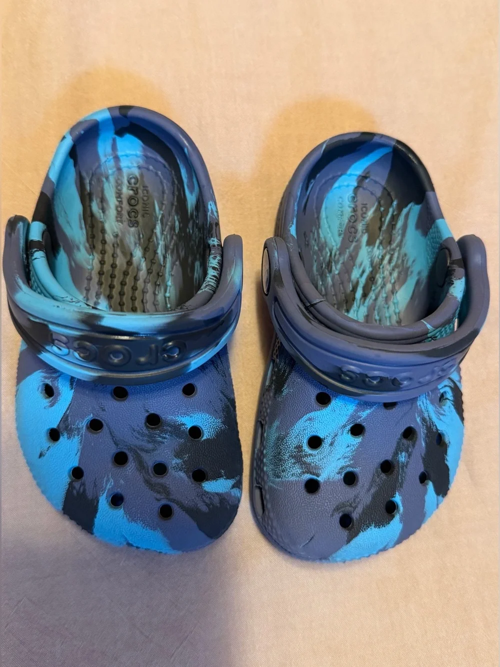 Crocs Classic Marbled Clogs